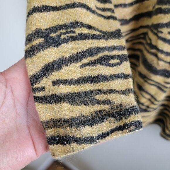 Objects Gold Vintage Leopard Print Sweater Top Womens size S Gold - Picture 10 of 10